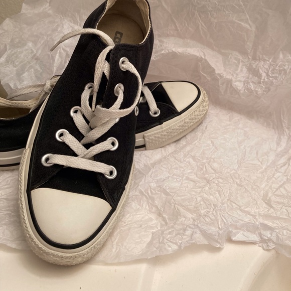 Converse Shoes - CONVERSE BLACK Unisex Size 5 for gals. 3.5 Guys